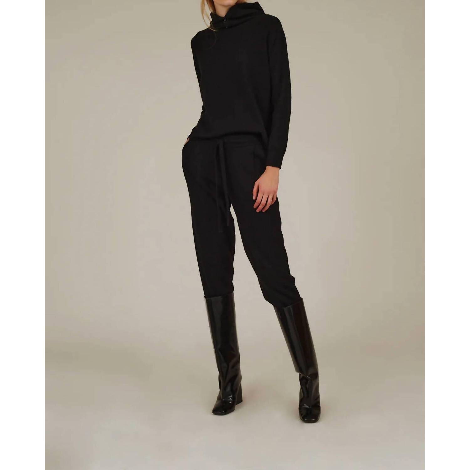 New Art Essay Tina Track Pants In Black